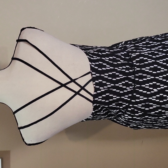 Banana Republic Maxi Dress - Picture 9 of 15